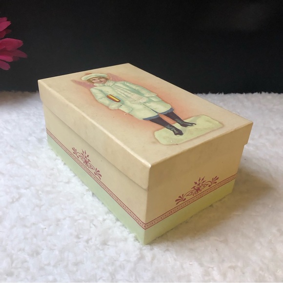 Costco's Victorian Ceramic Christmas Angel Ornament In Original Box - Picture 4 of 11